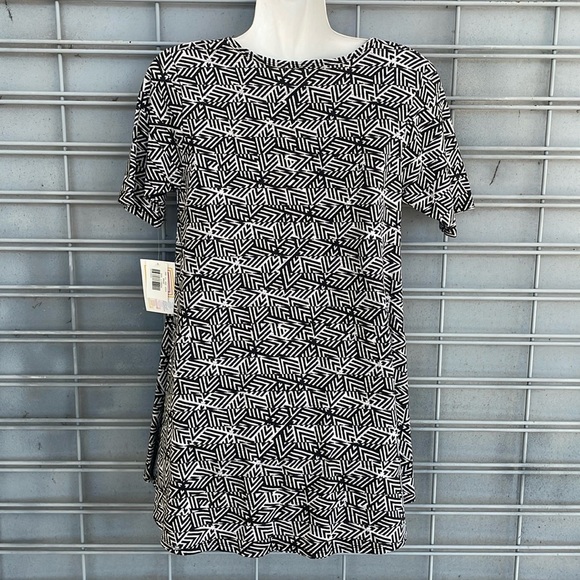 LulaRoe Geometric Printed Perfect T High Low Top-#0350 - Picture 7 of 12
